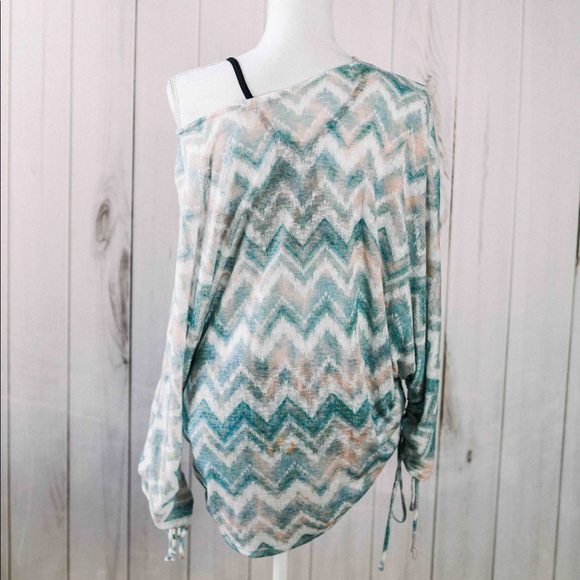 The Emerson Top- teal chevron top - Picture 4 of 9